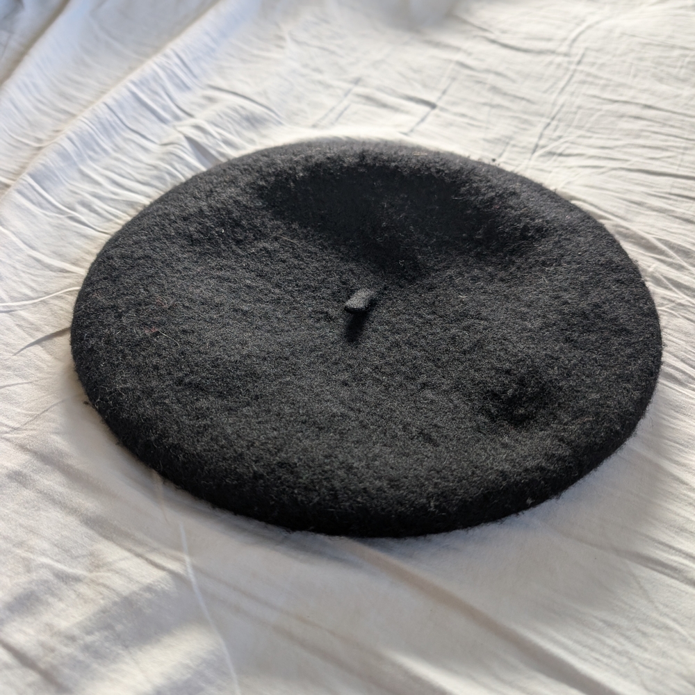 Halogen Black Wool Beret